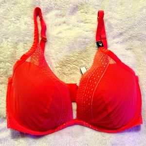 VS Lightly Lined Lacey Pink Bra - 34DDD